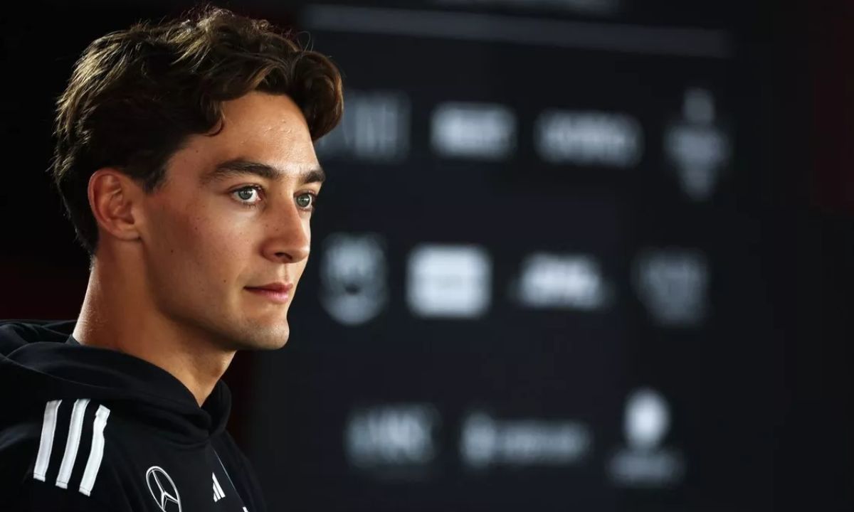 Mercedes star George rusell win Singapore grand Prix